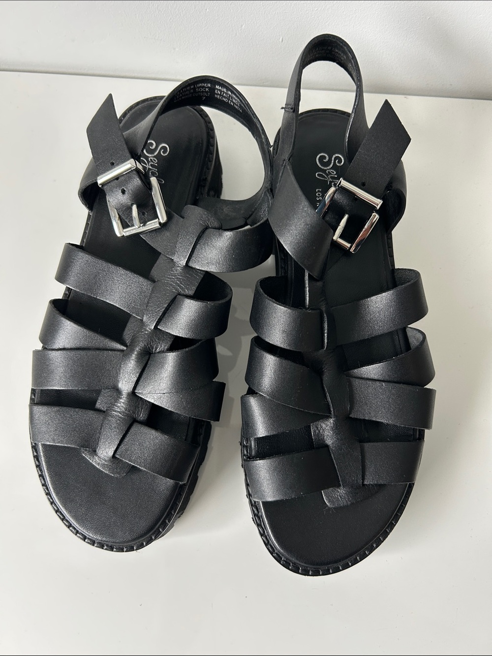 Seychelles Black Strappy Buckle Gladiator Sandals
